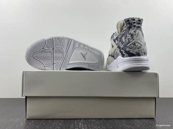 Jordan 819139-030 Snakeskin 4 Retro 0704